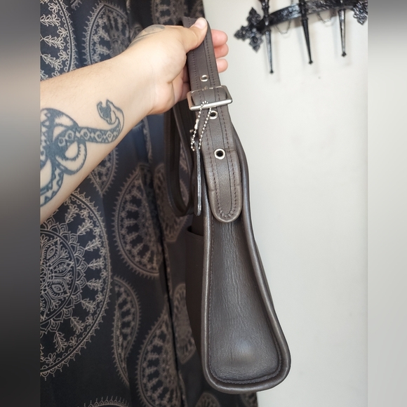 Vintage Coach Gray Small Legacy Zip 9997🩶 - Picture 5 of 15